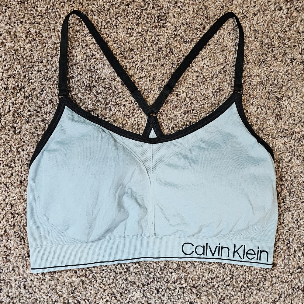 Calvin Klein | Performance Pale Seafoam Green Racerback Seamless Sports Bra